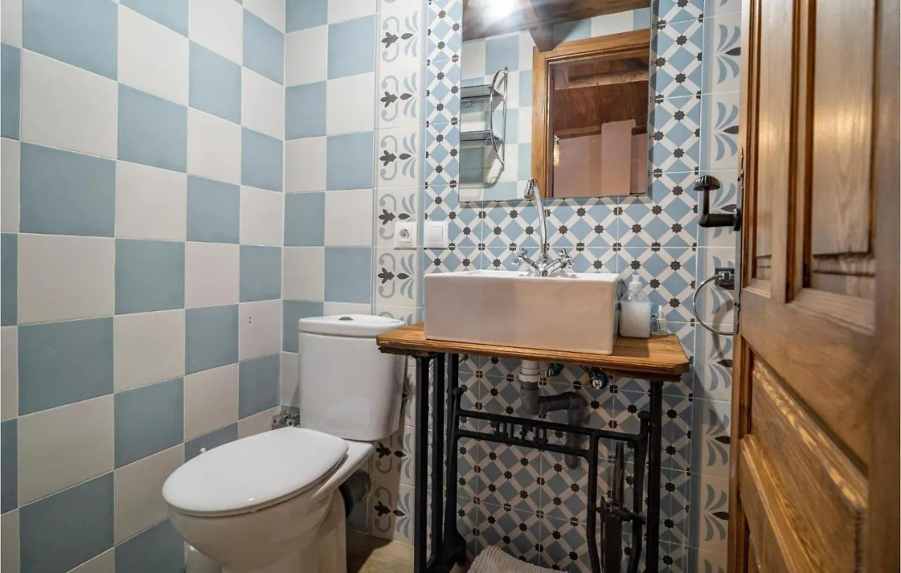 Beautiful Home In El Colmenar With Kitchen