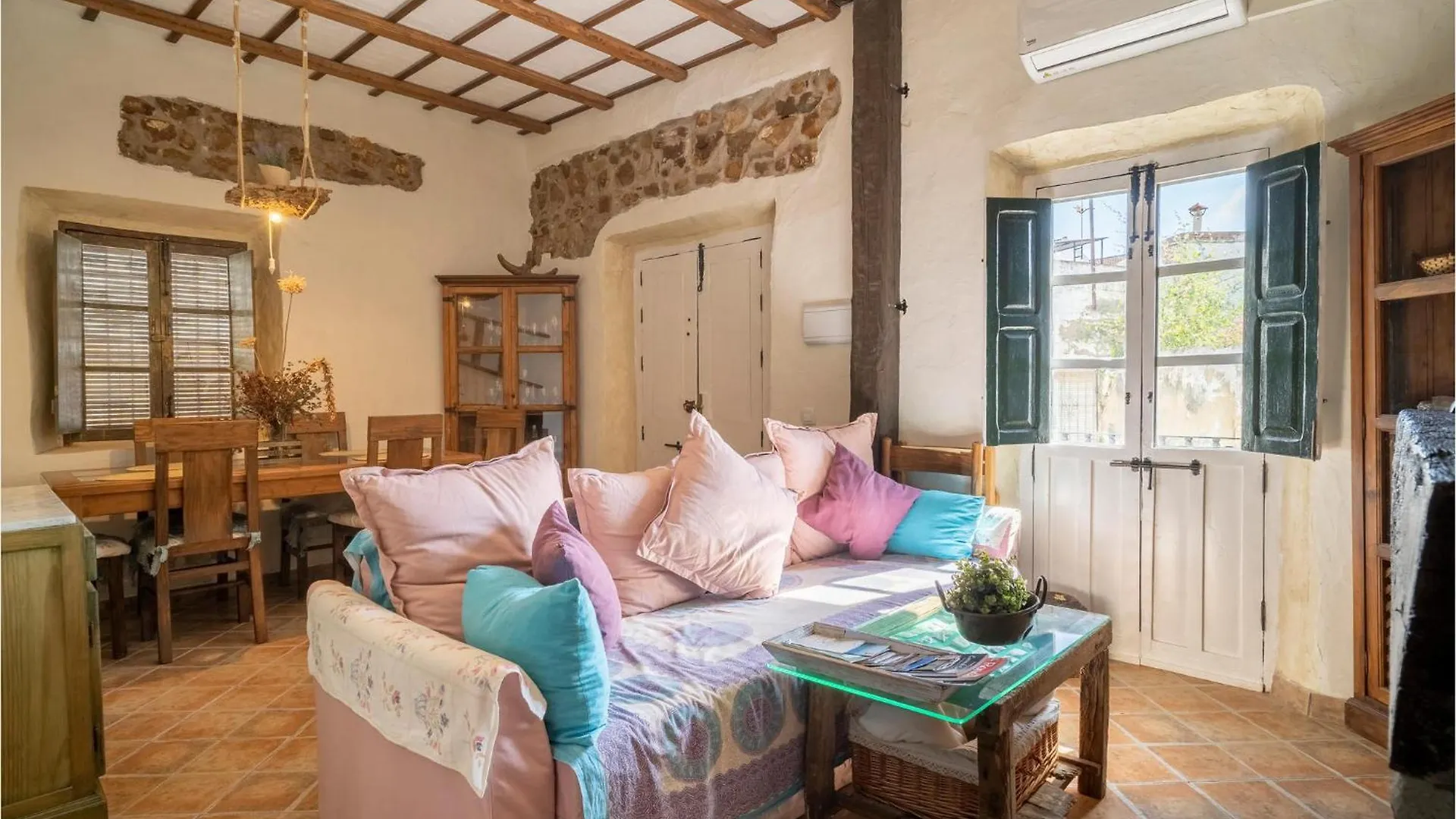Holiday home Beautiful Home In El Colmenar With Kitchen