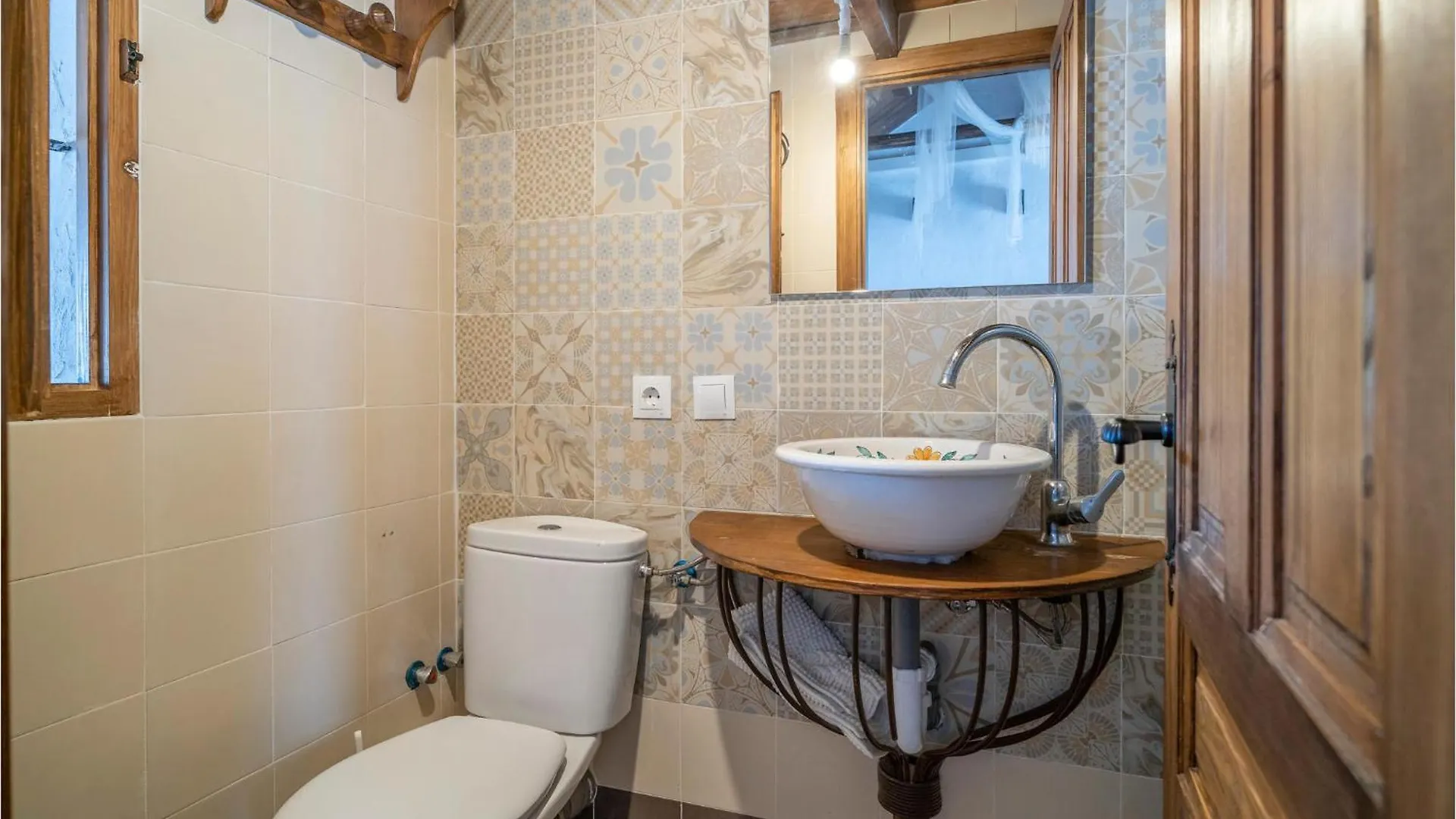 Beautiful Home In El Colmenar With Kitchen 0*,  Spain
